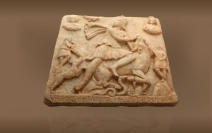 Marmurowy relief z przełomu I i II w. n.e.