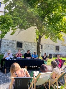 Narodowe czytanie w Ogrodach Muzeum Archeologicznego