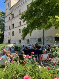 Narodowe czytanie w Ogrodach Muzeum Archeologicznego