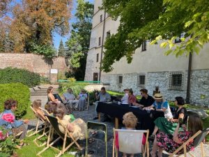 Narodowe czytanie w Ogrodach Muzeum Archeologicznego