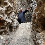 Prace wykopaliskowe w okolicy wejścia do Muzeum