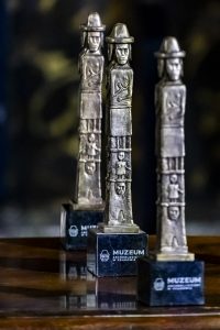 Pamiątkowe statuetki Światowida ze Zbrucza