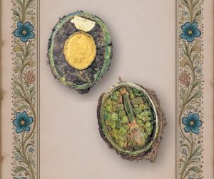 2. Relikwiarz z&nbsp;agnuskiem po&nbsp;otwarciu. Fot. B. Pilarski