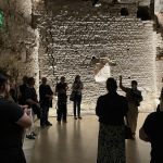Wizyta studyjna kuratorów nowych wystaw Muzeum Archeologicznego na&nbsp;Zamku Królewskim na&nbsp;Wawelu